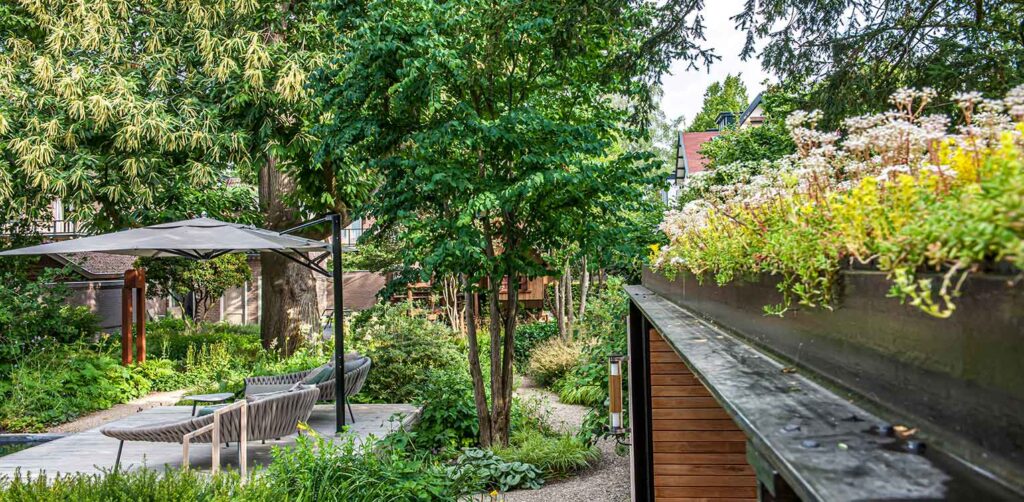 Denkers-in-Tuinen-Renovatie-stadstuin-Apeldoorn-1024x502