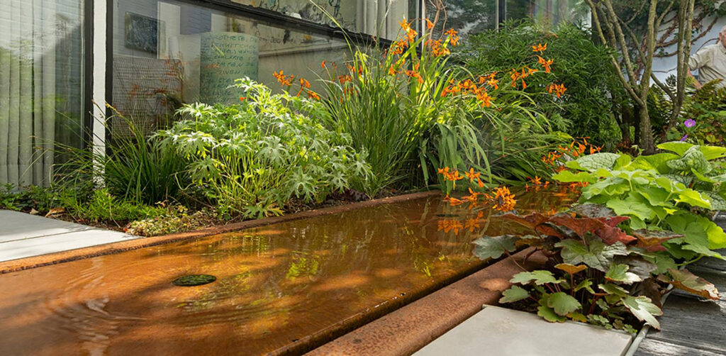 tuinontwerp voor een stadstuin in Utrecht, watertafel