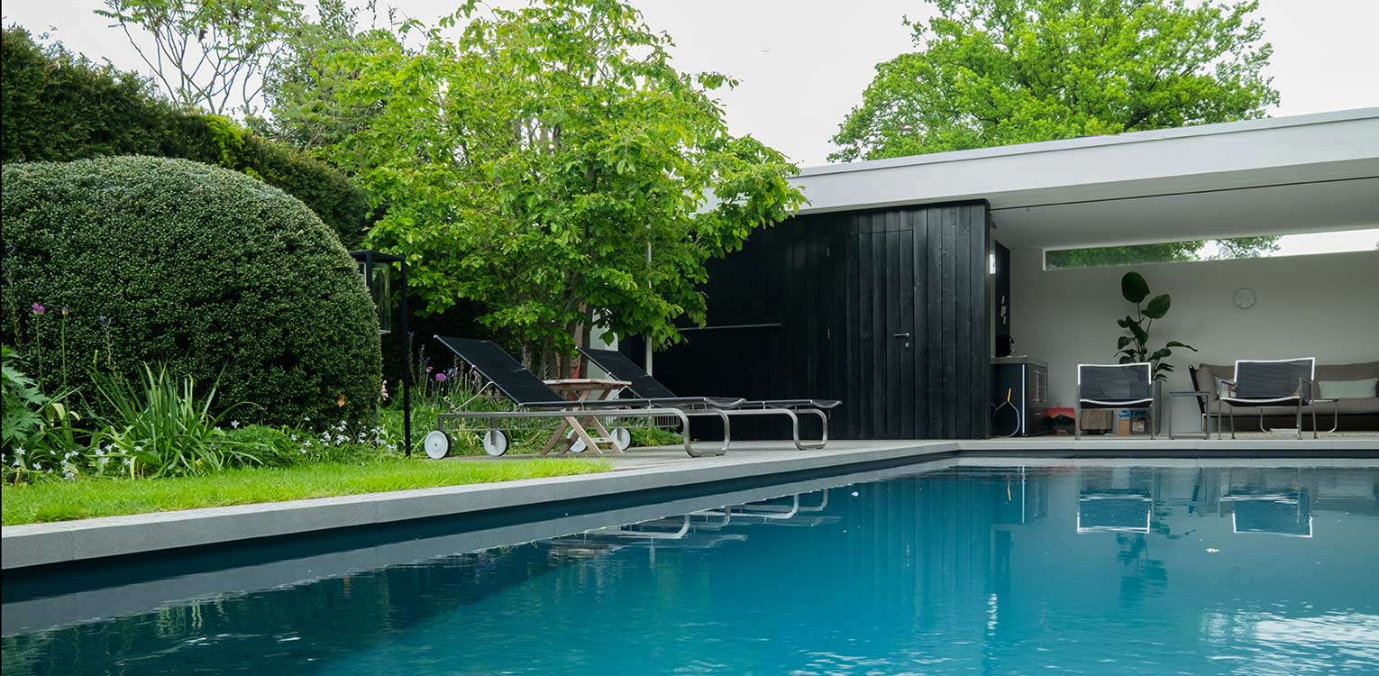 tuinontwerp-villatuin-Doetinchem-poolhouse-zwembad-Coro-denkers-in-tuinen-Apeldoorn-tuinarchitectuur