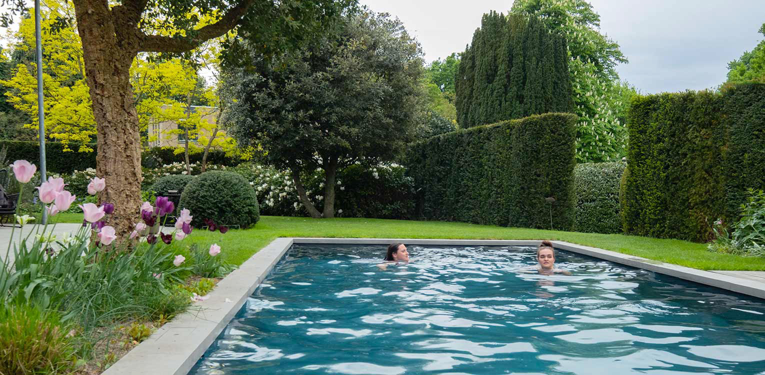 tuinontwerp-villatuin-Doetinchem-zwembad-denkers-in-tuinen-Apeldoorn-tuinarchitectuur