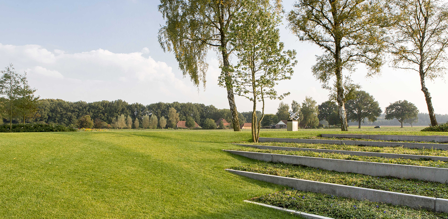 tuinontwerp-villatuin-Lochem-verdiept-terras-denkers-in-tuinen-tuinarchitectuur